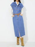 Load image into Gallery viewer, Women Slit Half Button Collared Neck Cap Sleeve Denim Dress