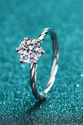 Load image into Gallery viewer, Women 1 Carat Moissanite 6-Prong Twisted Ring