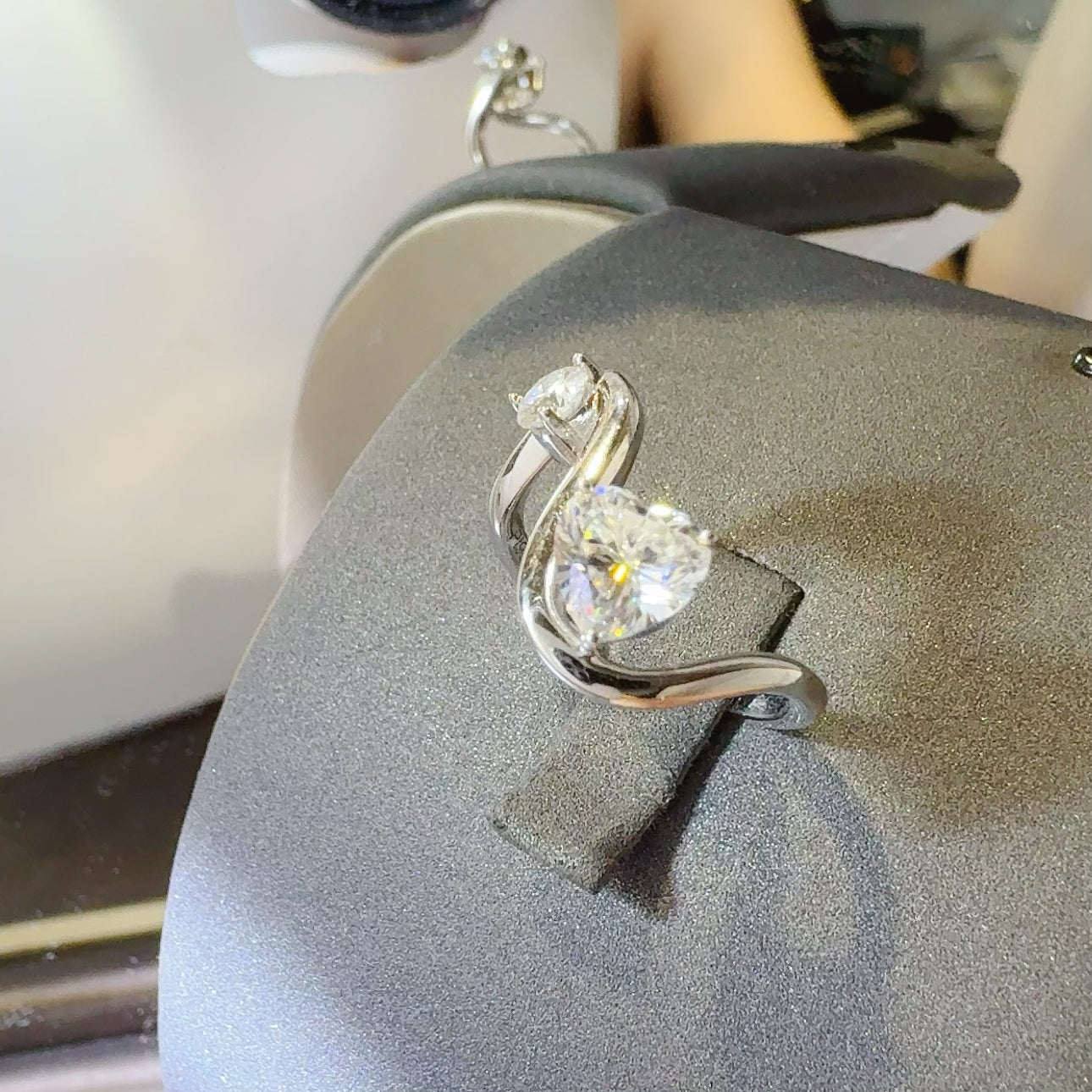 Women 1.3 Carat Moissanite 925 Sterling Silver Irregular Shape Ring