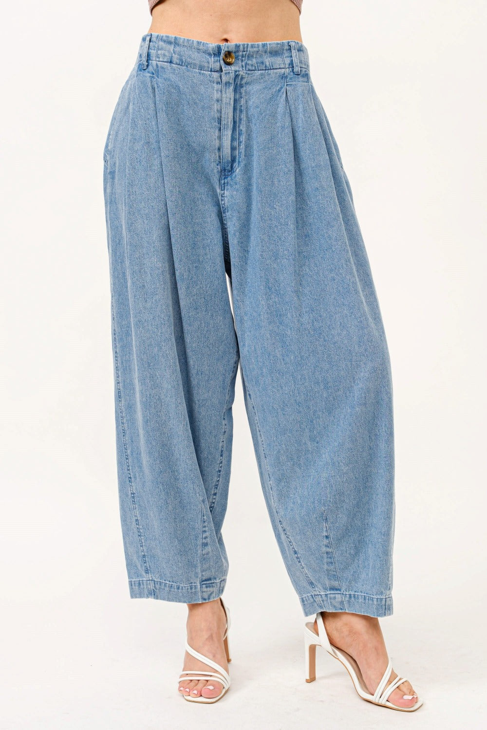 Women Elastic Back Pleated Loose Jeans