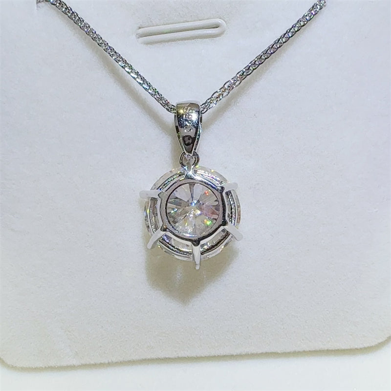 Women 10 Carat Moissanite 925 Sterling Silver Pendant Necklace