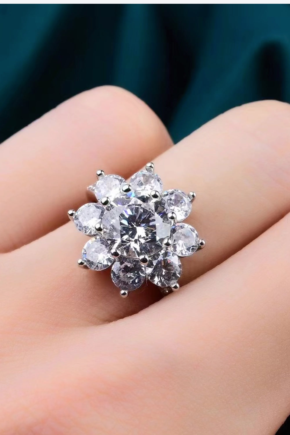 Women 1 Carat Moissanite Flower Ring