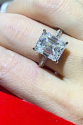 Load image into Gallery viewer, Women 5 Carat Moissanite Platinum-Plated Ring
