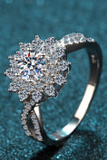 Load image into Gallery viewer, Women Moissanite Flower-Shape Split Shank Ring
