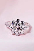 Load image into Gallery viewer, Women 1 Carat Moissanite Flower Ring
